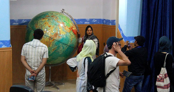 تماشای منظومه شمسی و ستارگان در آسمان‌نمای تهران